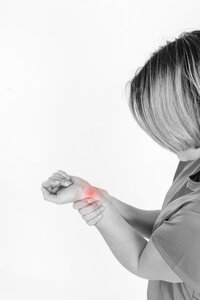Rheumatism and Joint Complaints: Black Seed and Glucosamine as Natural Support